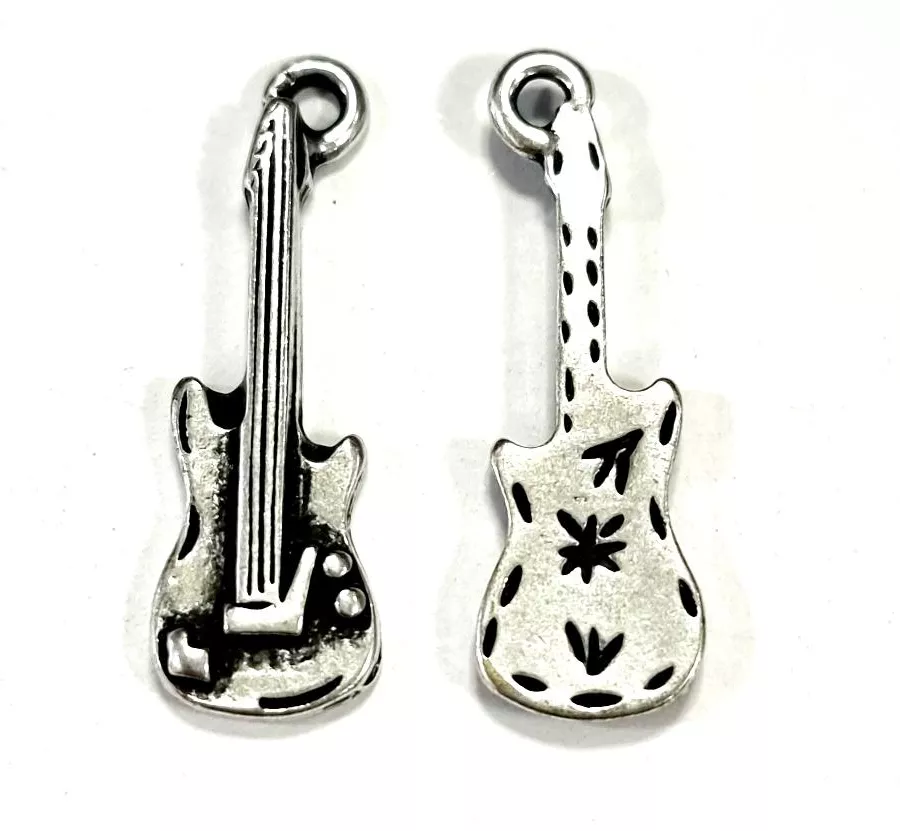 Pendant petite guitare