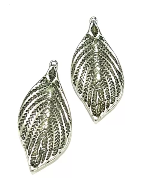 Pendant feuille travaillée 42.6 x 21mm