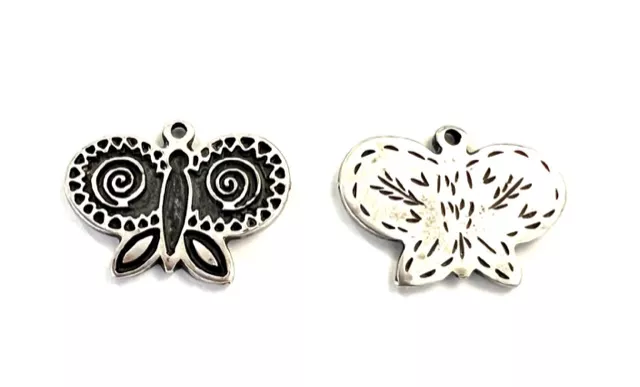 Pendant papillon stylisé