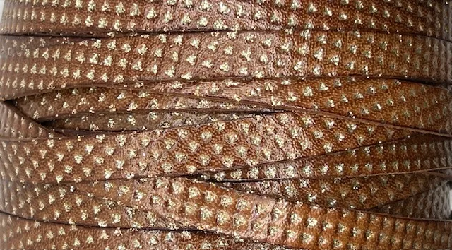 Cuir de veau marron avec paillettes dorées