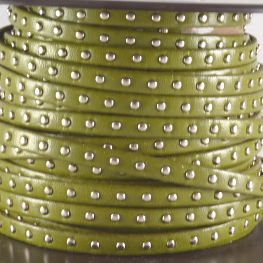 Cuir Veau - Clouté - Plat - 5mm - - Kaki
