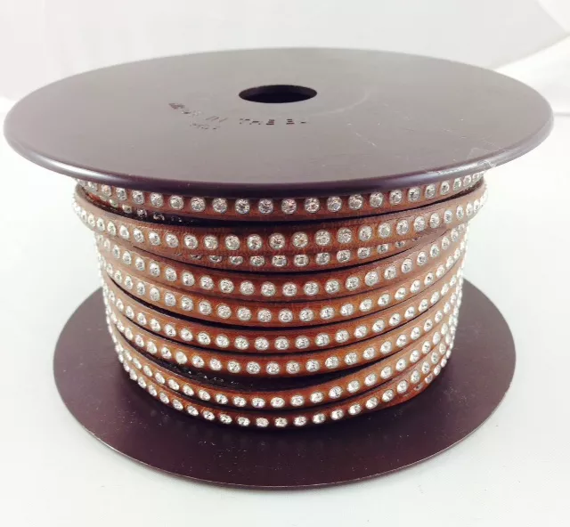 Cuir de veau avec véritable Swarovski 6mm- - Marron