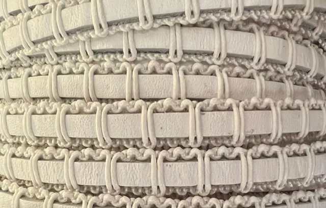 Cuir macramé 6mm ton sur ton  - Blanc