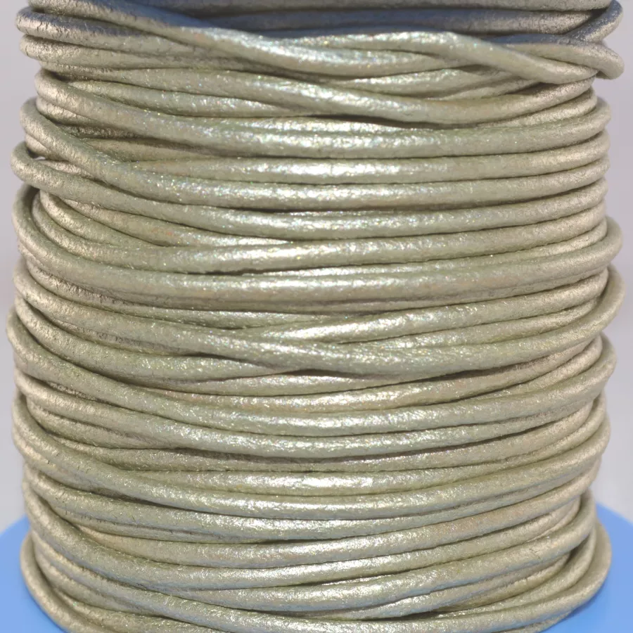 Cuir rond 2 mm couleurs pastel et métallisées - Vert métallisé