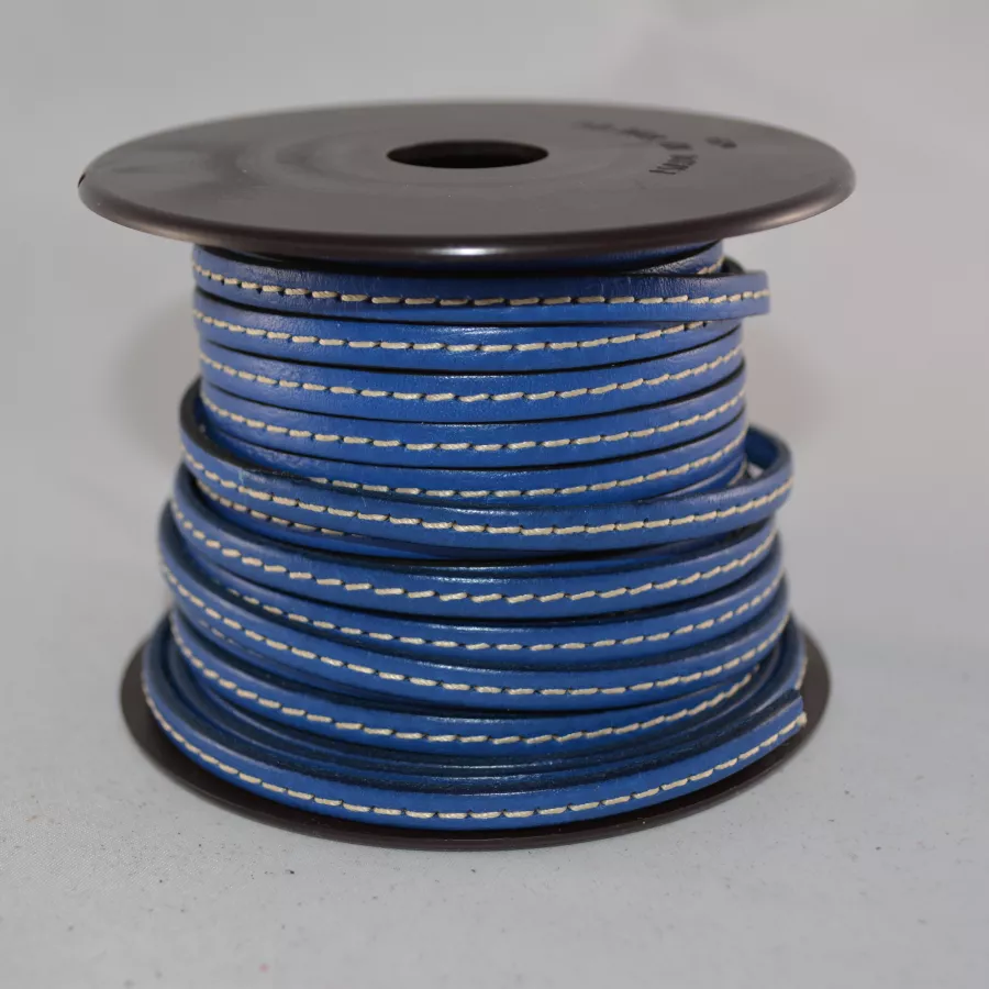 Cuir de veau cousu 5mm - Bleu