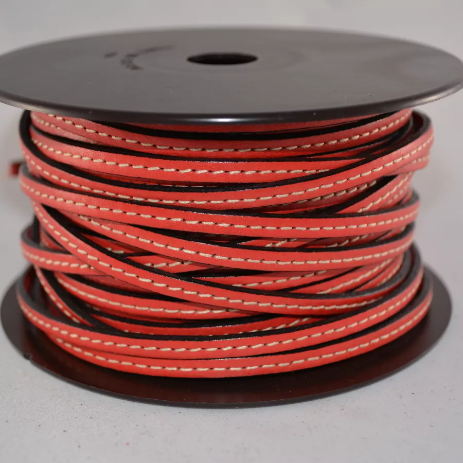 Cuir de veau cousu 5mm - Rouge