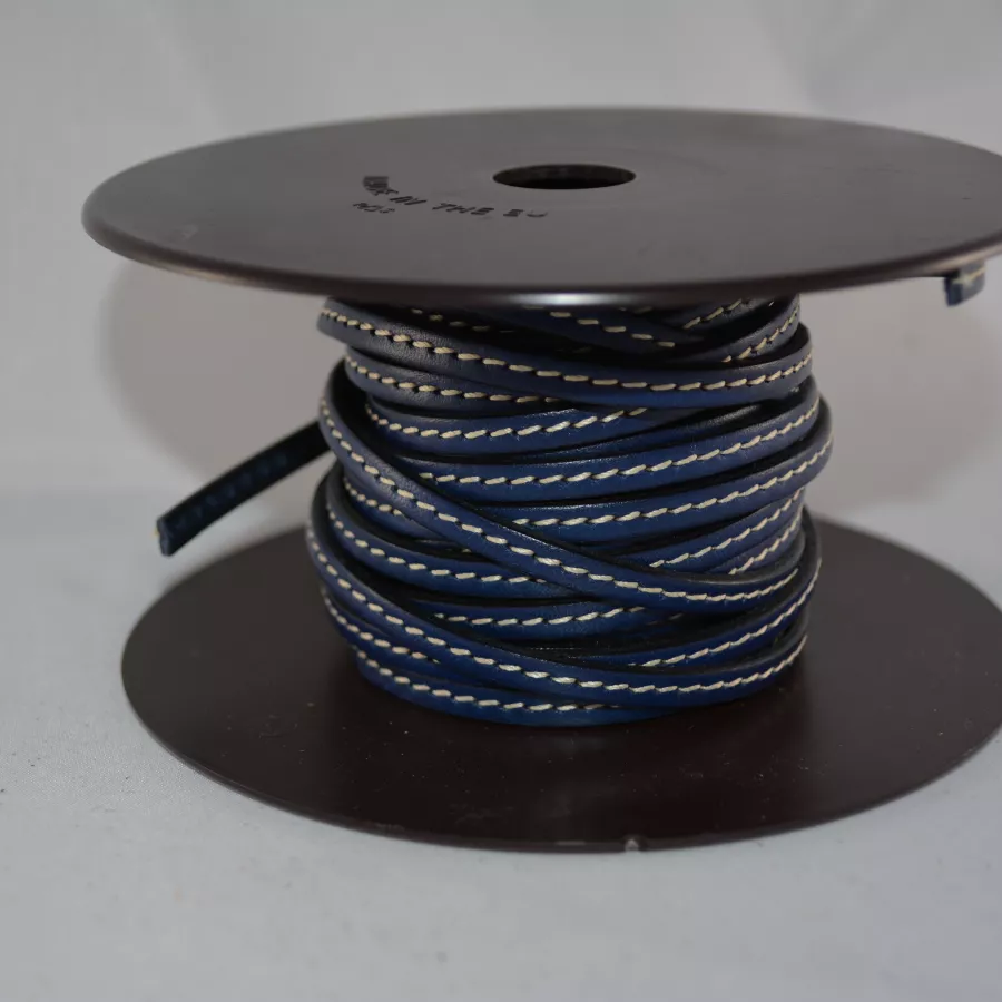 Cuir de veau cousu 5mm - Bleu marine