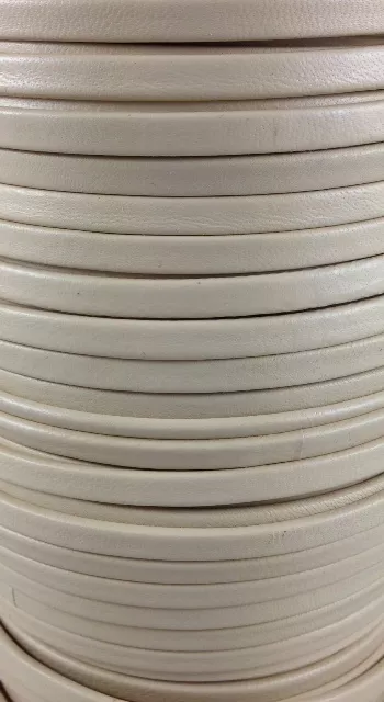 Cuir de chèvre couleurs pastels 5mm doublé - Beige