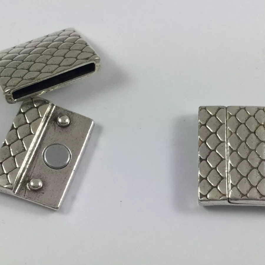 Fermoir aimanté 20mm en étain motif serpent - Argent