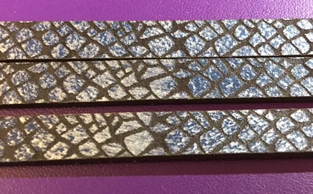 CUIR LASER 10MM CRAQUELE - Bleu marine