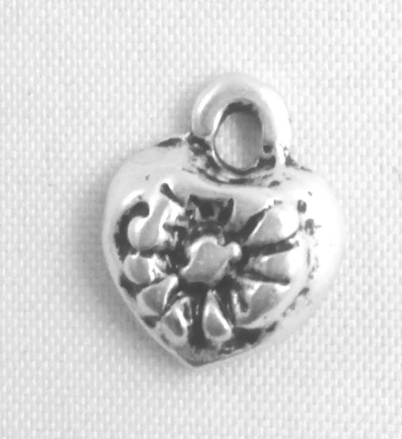Pendant coeur avec motif