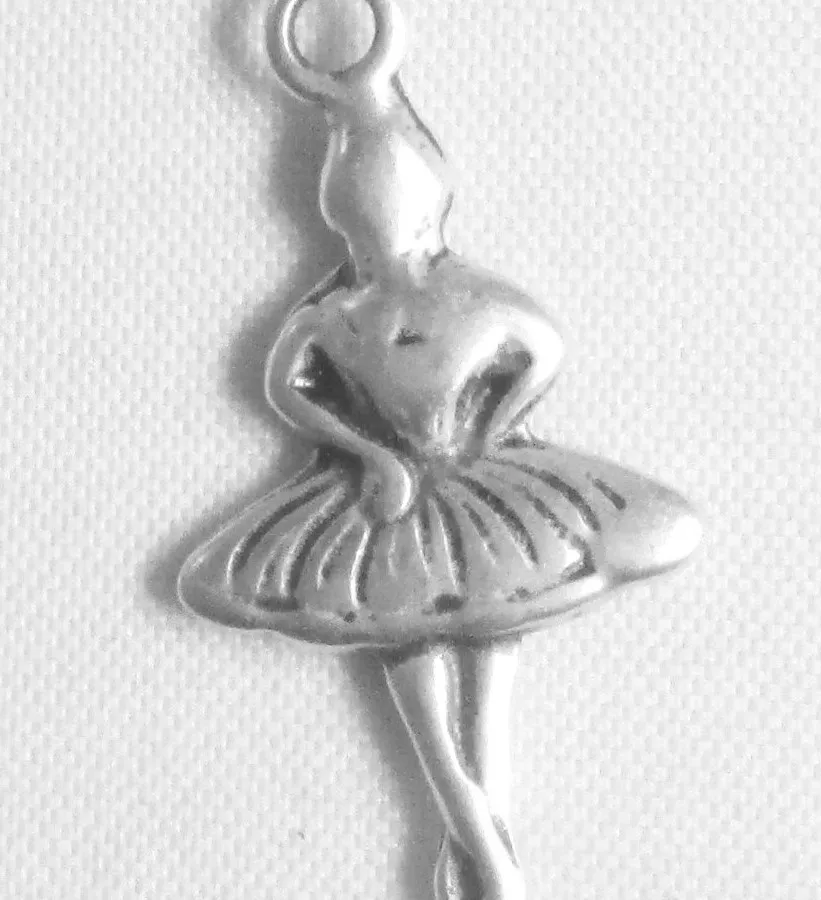 Pendant ballerine