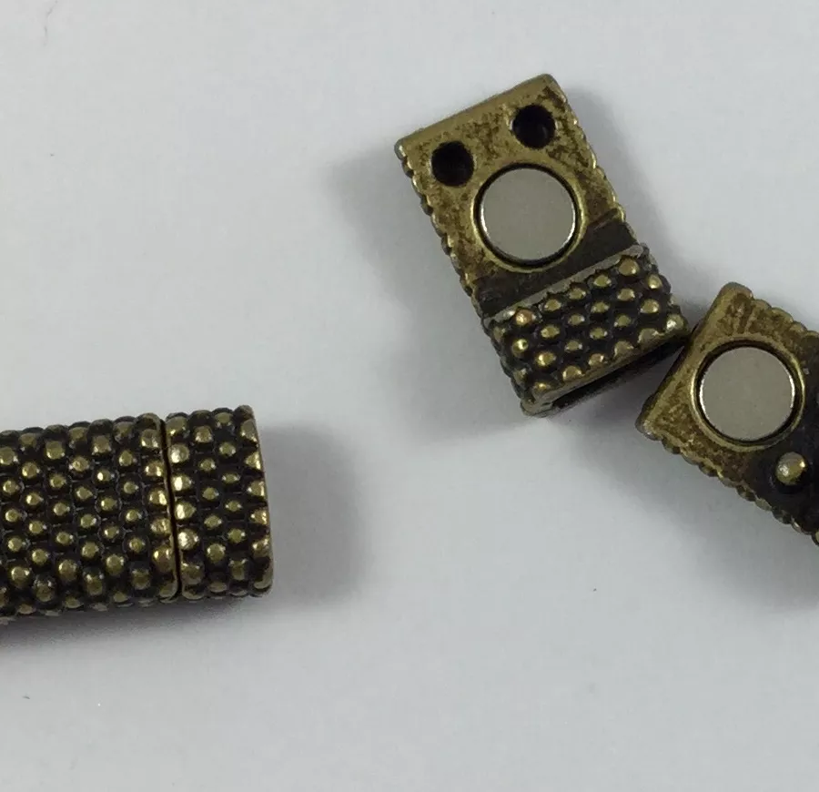 Fermoir aimanté 5x2 diamanté - Bronze