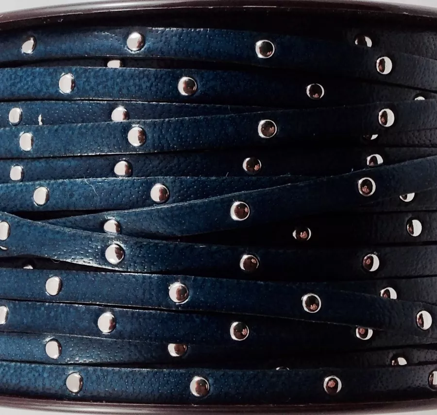 Cuir de veau clouté 5mm-NOUVELLES COULEURS - Bleu marine