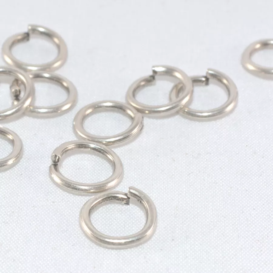 100 anneaux laiton plaqué argent antique 7mm - Argent
