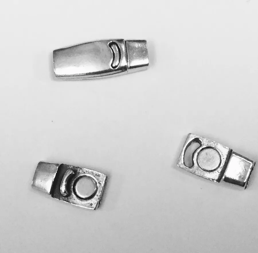 Fermoir aimanté 3mm en étain plaqué argent avec SECURITE - Argent