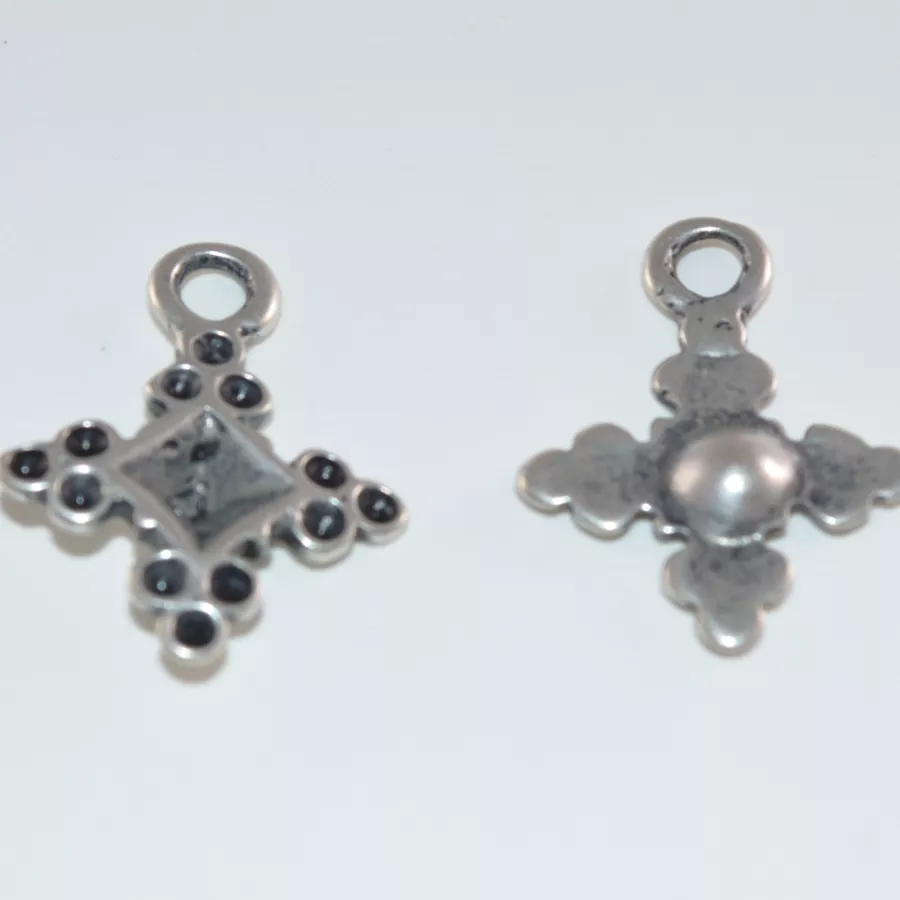 Pendant croix stylisé