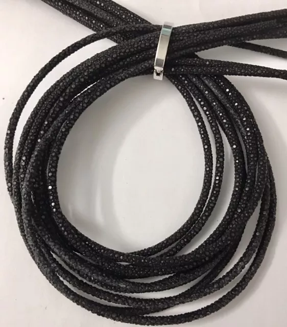 Véritable galuchat 3mm rond-pour la Joaillerie - Noir