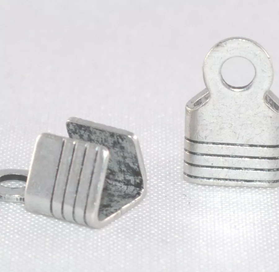 Embout 5 mm avec anneau  à écraser