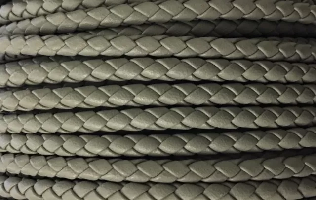 Cuir tressé rond 5mm pour HOMME - Gris clair