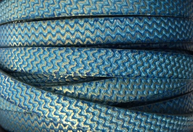 Cuir de veau 10 mm vagues - Turquoise