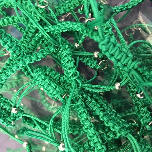 bracelet macramé prêt à l'emploi - Vert