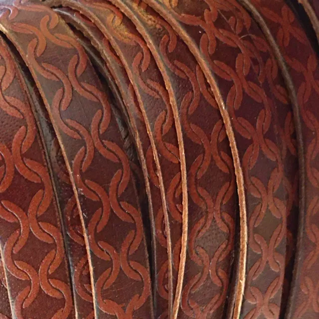 Cuir de veau 10mm  avec motifs - Marron