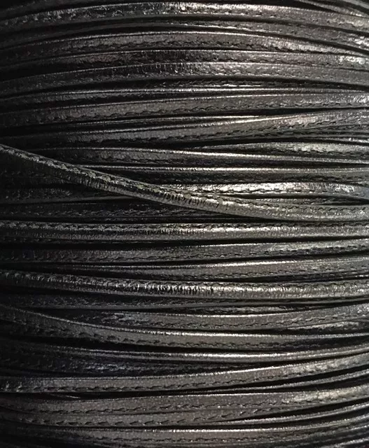 Cuir de chèvre cousu 1.5mm métallisé - bleu marine metallisé