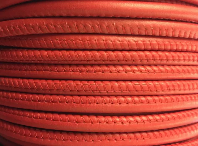 Cuir rond cousu ton sur ton, souple en 5mm - Rouge