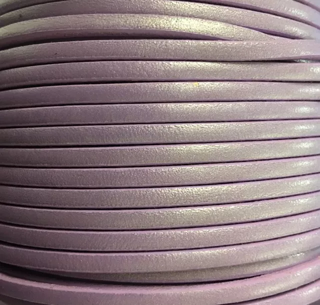 cuir de veau 3mm nacré - Lilas