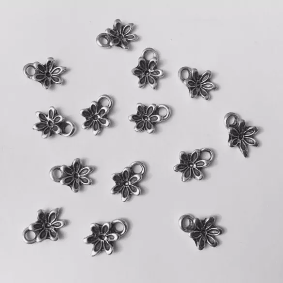 Pendant petite fleur