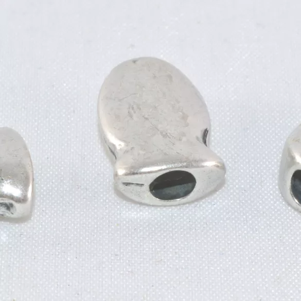 Poisson intercalaire traversant