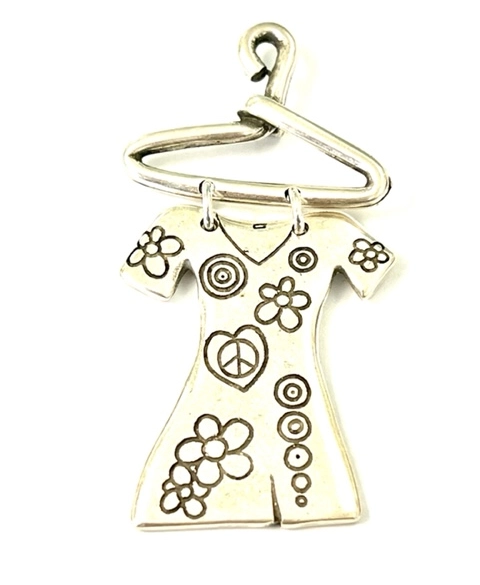 Pendant  ROBE AVEC CINTRE