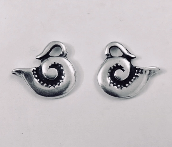 10 pendants coquillages 