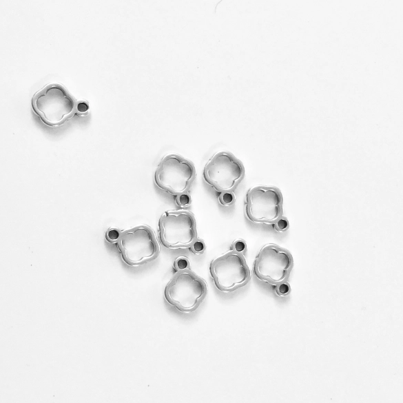 Petit trèfle à 4 feuille